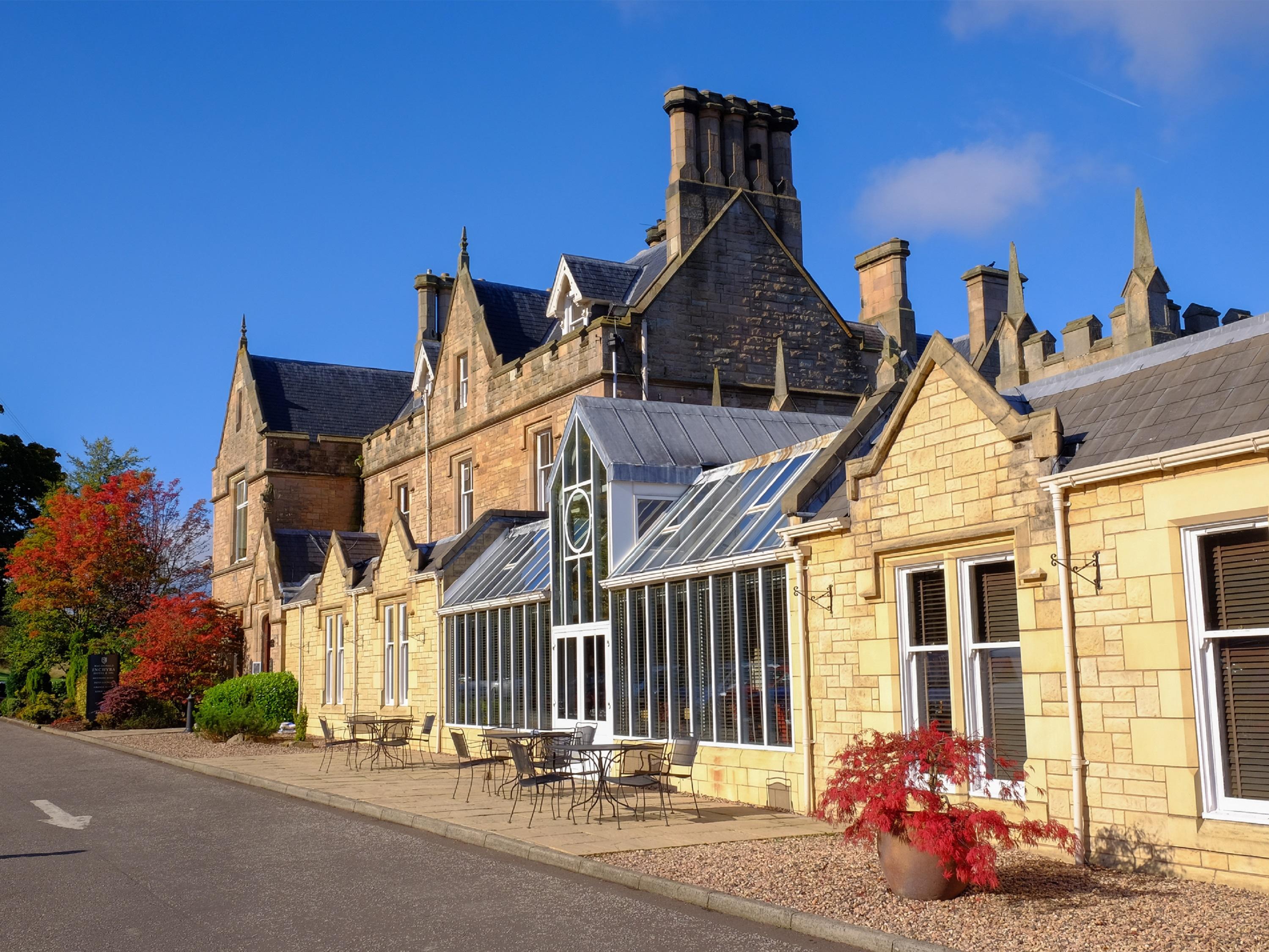แมคโดนัลด์ อินชิรา โฮเต็ล แอนด์ สปา Hotel Polmont ภายนอก รูปภาพ